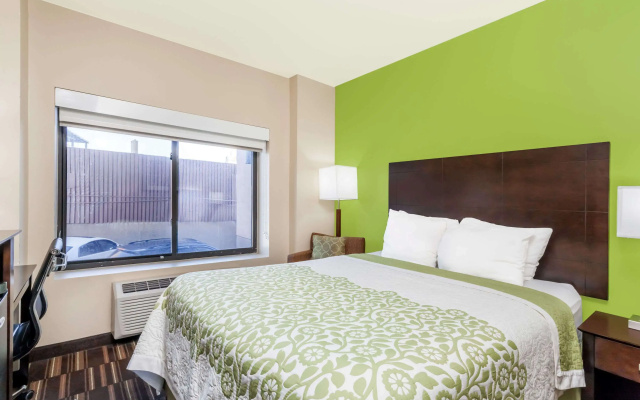 Days Inn & Suites by Wyndham Jamaica JFK Airport