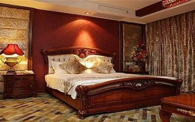 Dujiangyan Wood Ginkgo Hotel