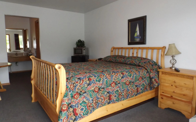 Clark Fork Lodge