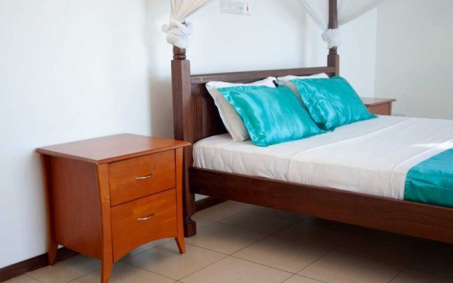 Stay.Plus Almasi Beachfront Apartments