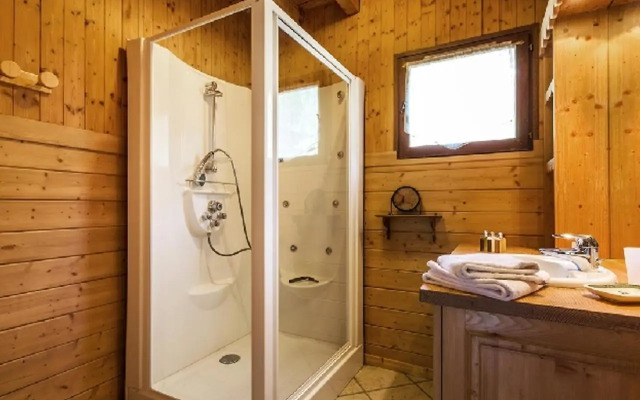 Chalet La Clusaz, 6 pièces, 10 personnes - FR-1-437-73