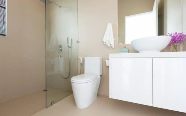 **75% DISCOUNT** 3 Bed/4 Bath SEA VIEWS BIG GARDEN