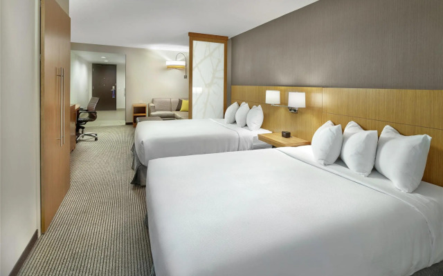 DoubleTree by Hilton Edmonton Downtown