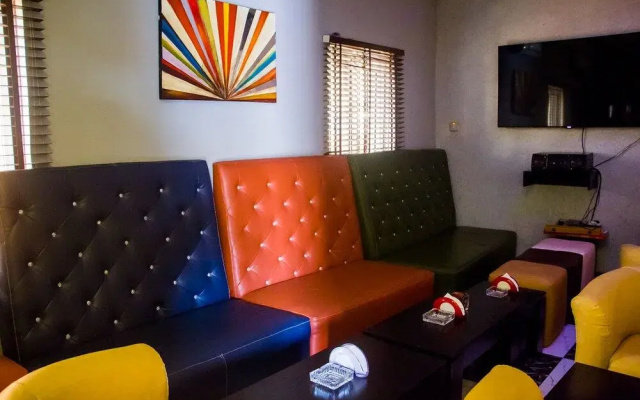 The Home Hotel Restaurant & Bar
