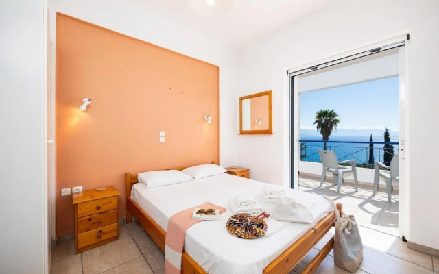 Villa Cleo With 3 Bedrooms and 2 Bathrooms