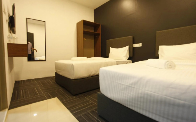 WE Hotel