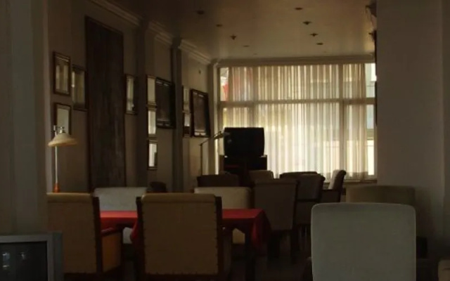 Turist Hotel