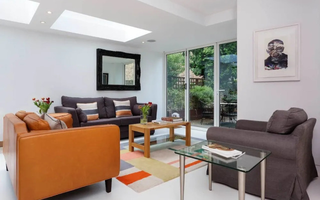 Veeve - Hampstead Contemporary
