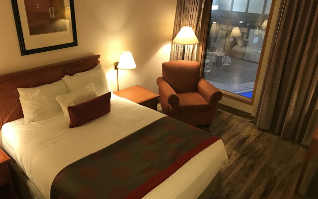 Ramada By Wyndham Albert Lea