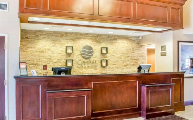 Comfort Inn & Suites West Chester - North Cincinnati