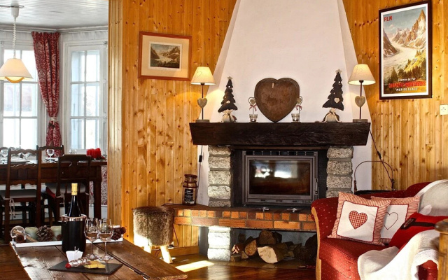 Chalet White Attack