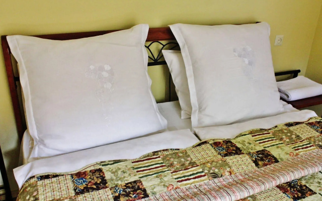 Гостиница Red Fox Guesthouse