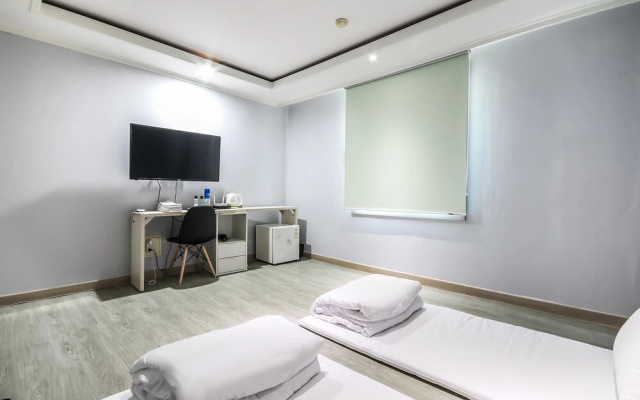 Rapport Hotel Sacheon