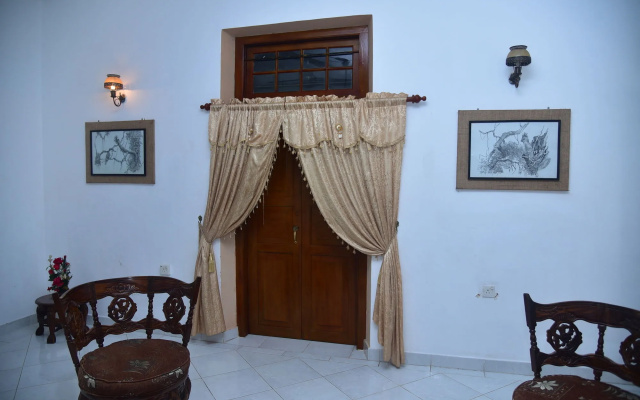 Villa 80
