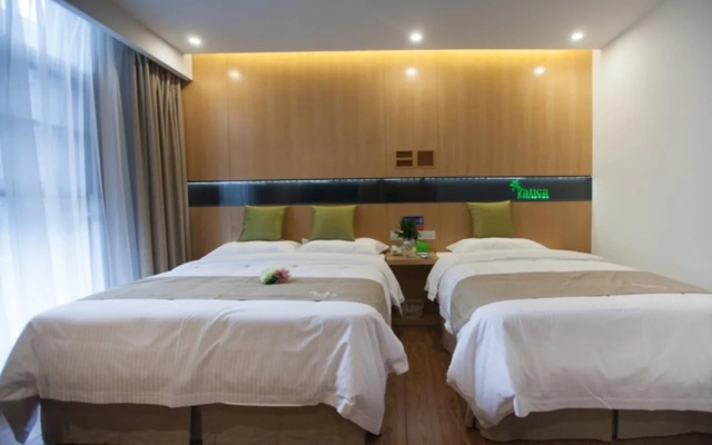 Vatica Xuzhou High Speed Railway Station Hotel