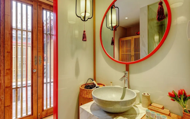 ISVARA Culture Homestay Suites