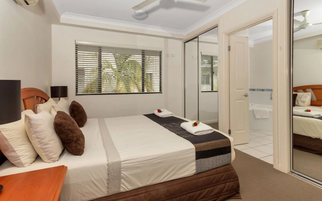 Oceansprey Beachfront Apartments