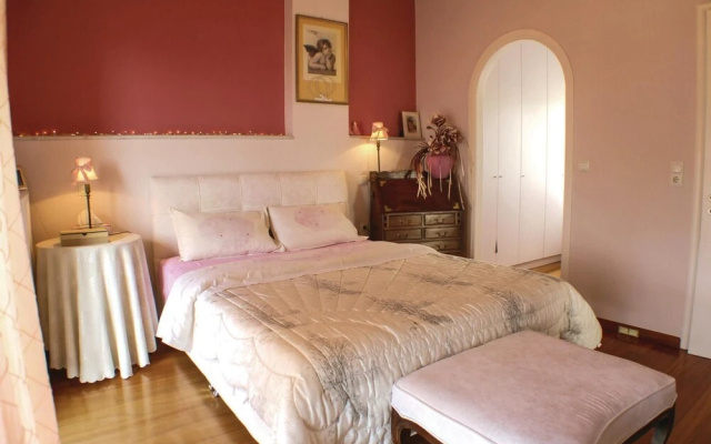Nice Home in Mikra Mantineia With Wifi and 4 Bedrooms