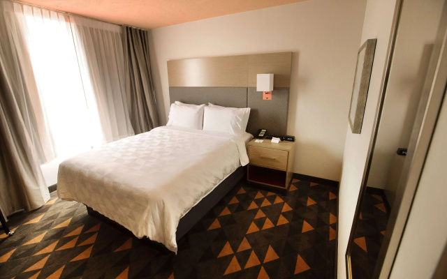 Wyndham Houston Hobby Airport