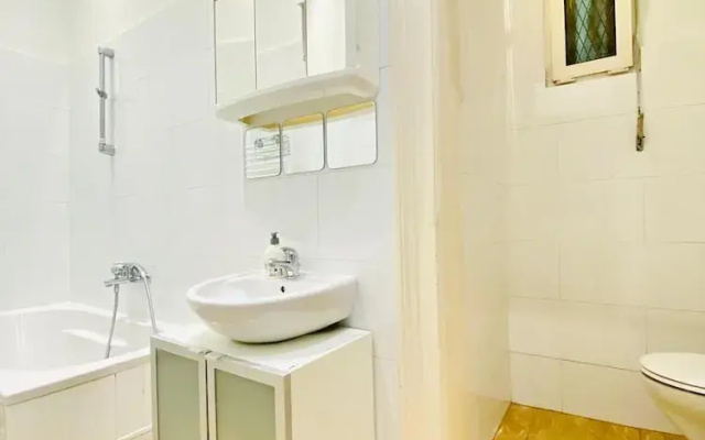 Bright 2BR Apartment Near Westbahnhof