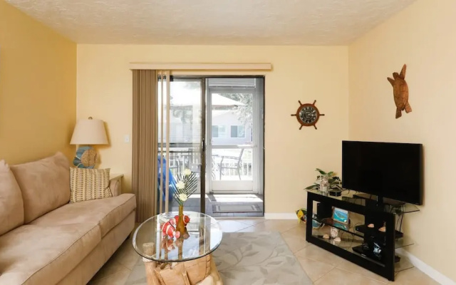 Lemon Bay Waterfront Condo w Patio