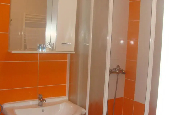 Guest house Lugarnica