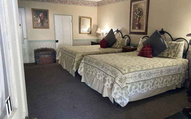 Gunn House Hotel