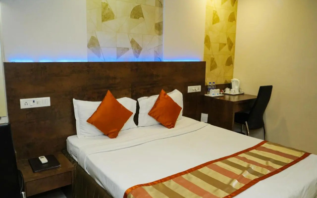Hotel Spices