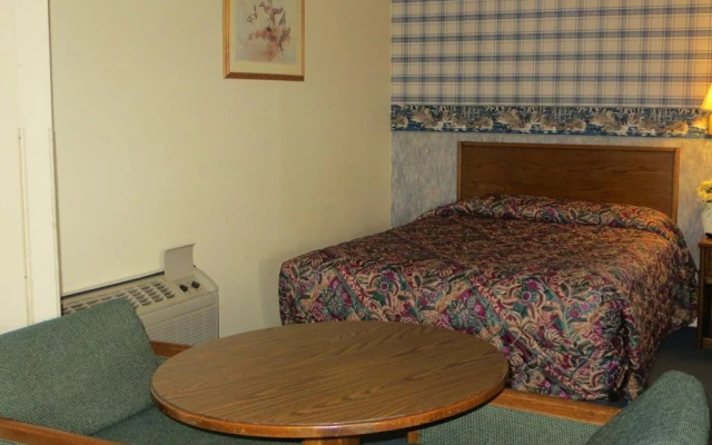Holiday Motel