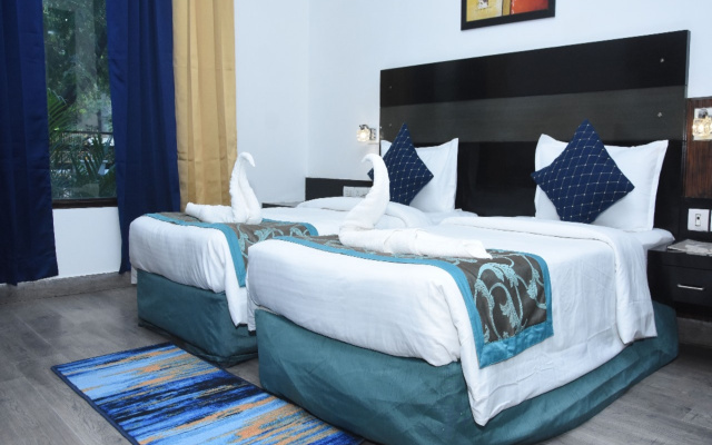 Fabhotel Posh Classic