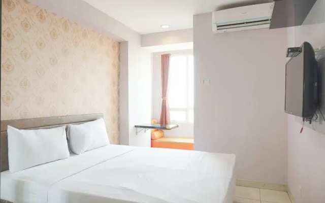 Homey And Nice Studio Cinere Bellevue Suites Apartment