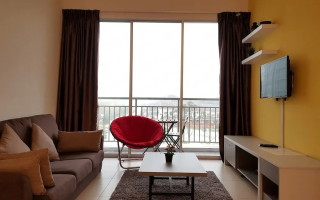 Play Residence at Golden Hills