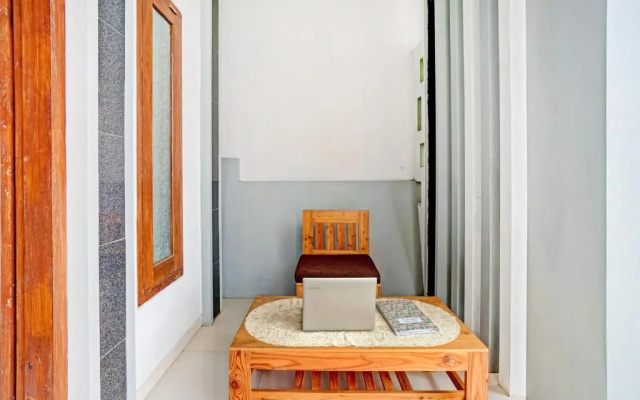 OYO Life 90472 Villa Dua Dua