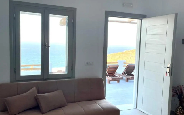 Endless Blue Private Cycladic house with sea view