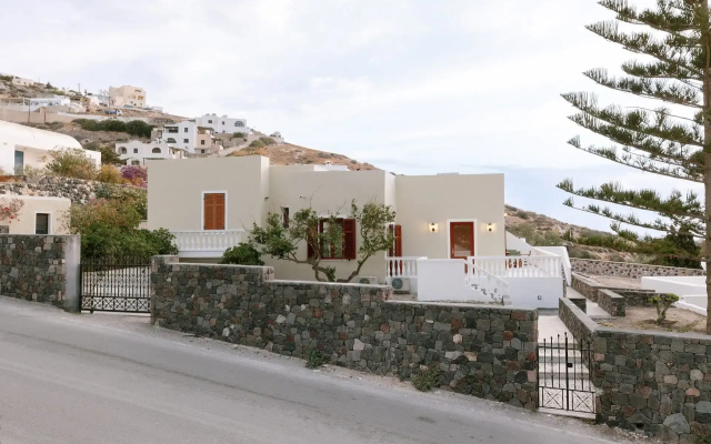 Kaminia Holiday Homes