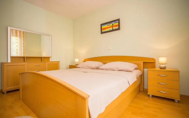 Apartment Zoki i Goga / Two Bedroom