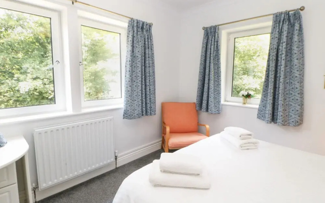 Bridgedown House