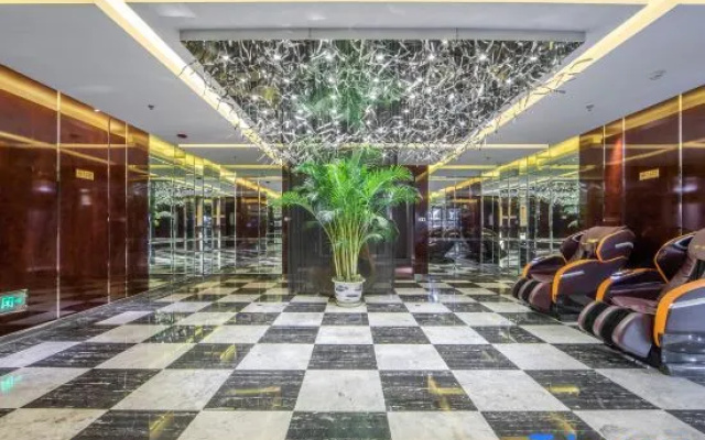 Palace Hotel (Yongfeng South Subway Station)