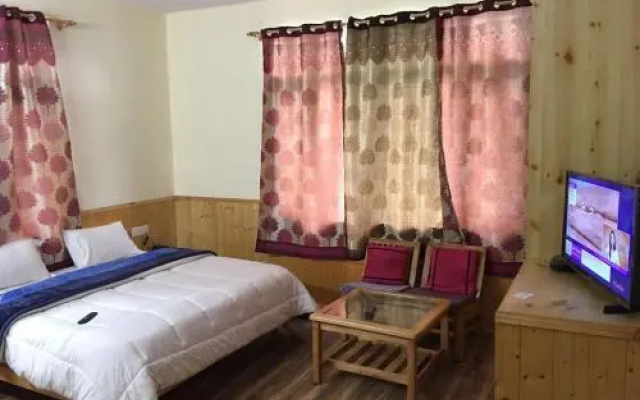Pink Bud Cottage Manali - Nested In Nature's Lap
