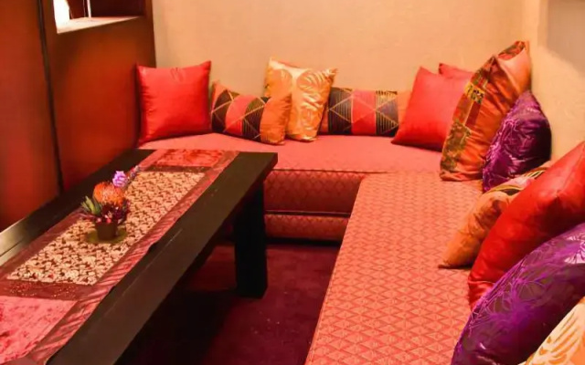Tayfin Royale Hotel & Restaurant