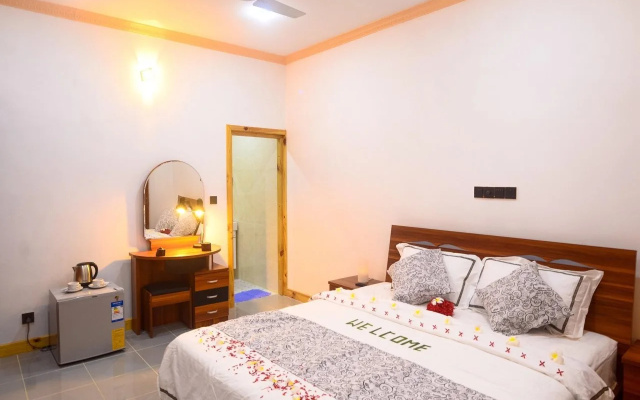 Ukulhas Breeze Inn