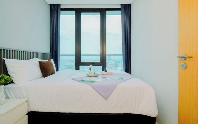 Spacious Grey 2Br At Capitol Suites Apartment