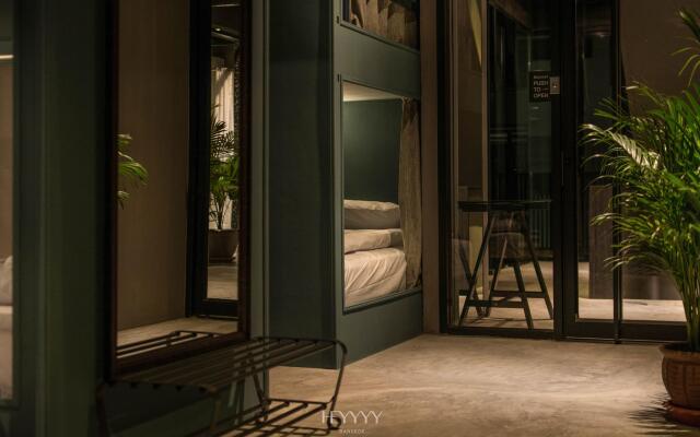 Heyyyy Bangkok - Hostel вид на фасад
