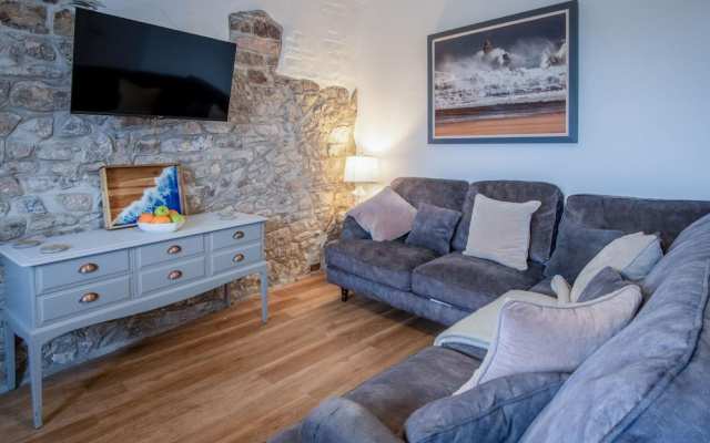 Tide & Tee - 2 Bedroom Apartment - Penally - Tenby
