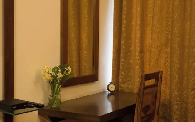 Room-hauz Khas 3 Rooms BnB