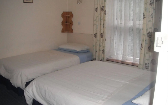Clon Ross Guesthouse