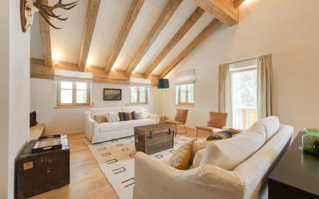 Chalet Silver Fox