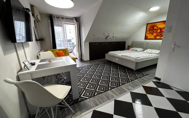 Little penthouse Vanja