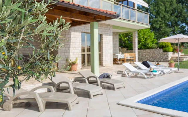 Apartments Cekada