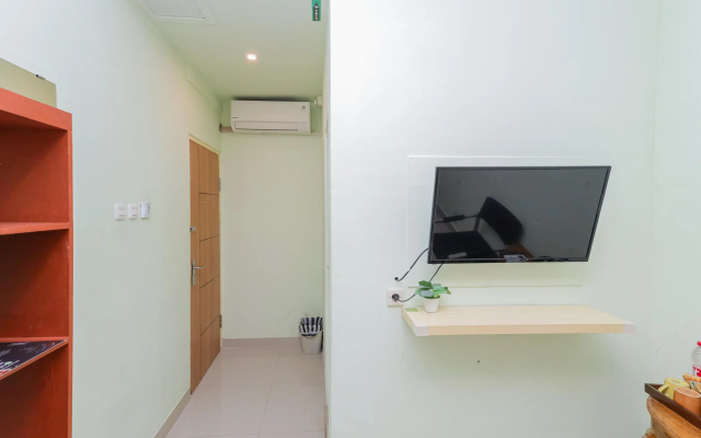 RedDoorz near Alun Alun Madiun